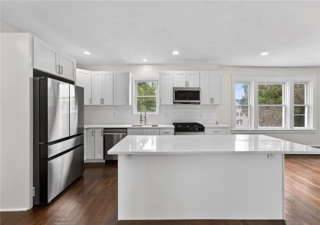 Photo 3 of Single family home for sale at 25 Fairview St, Providence, RI 02908 | MLS# 1415580 | Listing updated on 2026-08-24