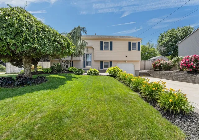 Photo 2 of Sale Pending at 2 Dogwood Dr, Cranston, RI 02921 | MLS# 1415590 | Listing updated on 2026-08-03