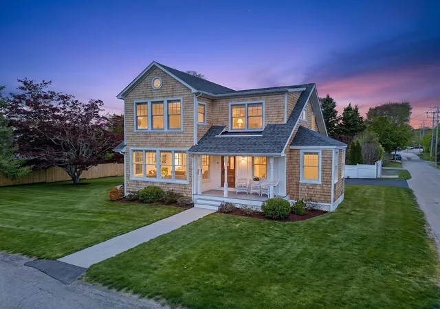 1st image of 42 Windsor St, Jamestown, RI 02835 | MLS# 1415559