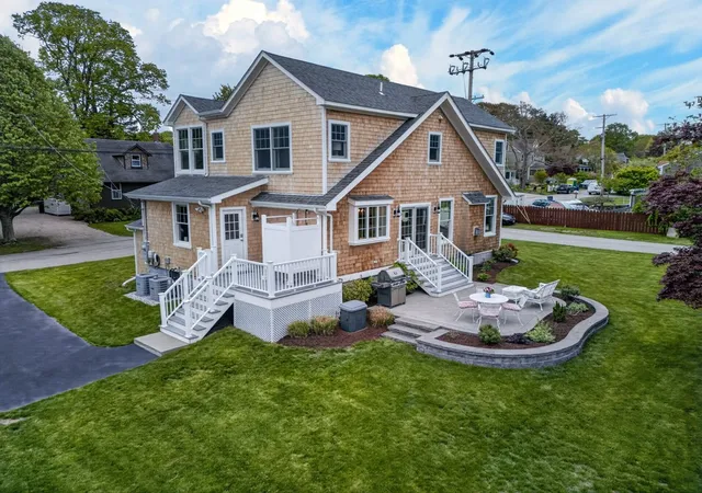 5th image of 42 Windsor St, Jamestown, RI 02835 | MLS# 1415559
