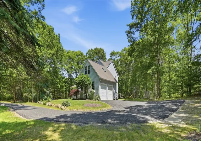Homes for sale in West Greenwich, RI | 1 William Nichols Rd, West Greenwich, RI 02817 | MLS# 1415522