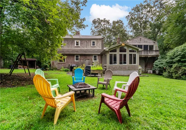 Homes for sale in South Kingstown, RI | 172 Estelle Dr, South Kingstown, RI 02892 | MLS# 1414859