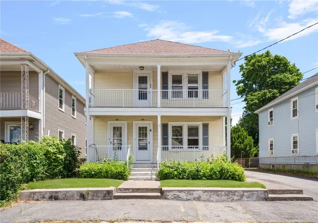 Homes for sale in Pawtucket, RI | 147 Tweed St, Pawtucket, RI 02861 | MLS# 1415624