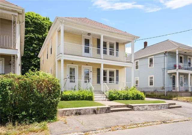 Homes for sale in Pawtucket, RI | 147 Tweed St, Pawtucket, RI 02861 | MLS# 1415624