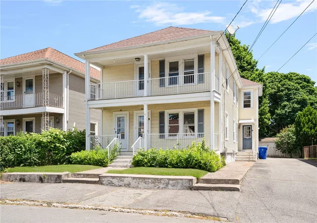 Homes for sale in Pawtucket, RI | 147 Tweed St, Pawtucket, RI 02861 | MLS# 1415624