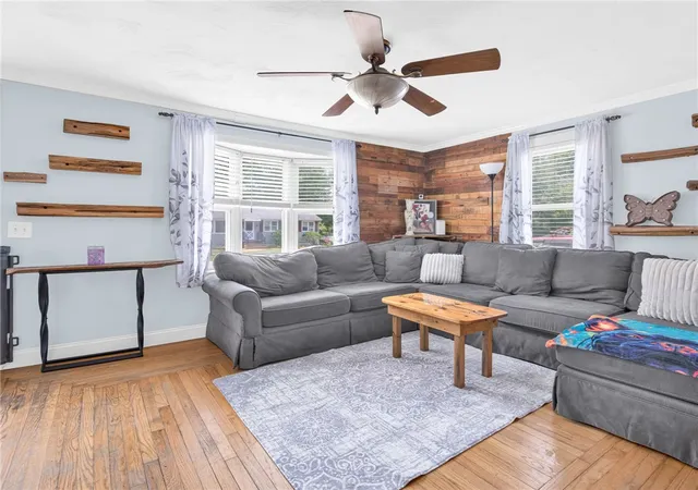 Homes for sale in Coventry, RI | 29 Blackrock Rd, Coventry, RI 02816 | MLS# 1415701