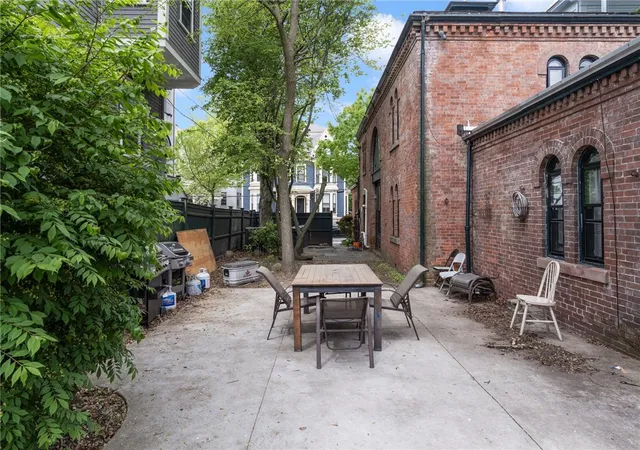 4th image of 369 Thayer St, Providence, RI 02906 | MLS# 1415709