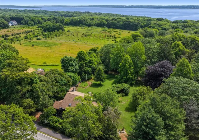 Homes for sale in Jamestown, RI | 856 North Main Rd, Jamestown, RI 02835 | MLS# 1415463