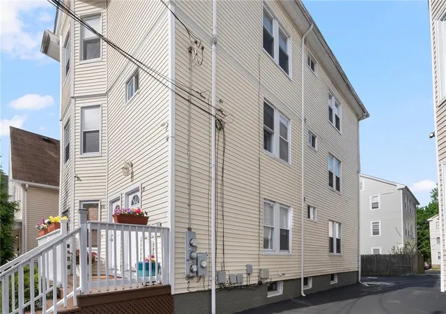 5th image of 26 Frederick St, Providence, RI 02908 | MLS# 1414784