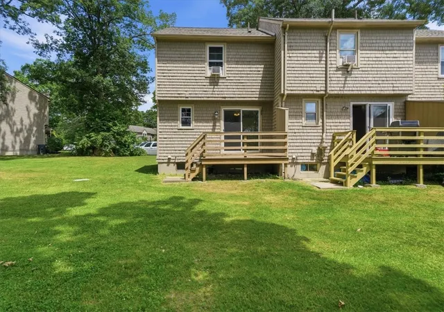 Homes for sale in Coventry, RI | 35 Birdie Ct, Coventry, RI 02816 | MLS# 1415579