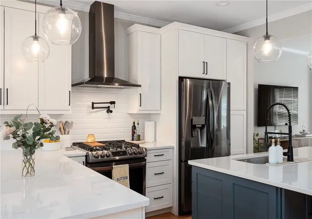 Homes for sale in Cumberland, RI | 105 Hunting Hill Dr, Cumberland, RI 02864 | MLS# 1415756
