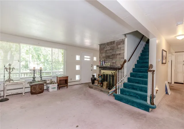 Homes for sale in Lincoln, RI | 1857 Old Louisquisset Pike, Lincoln, RI 02865 | MLS# 1415764