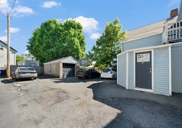 3rd image of 275 Carpenter St, Providence, RI 02909 | MLS# 1415632