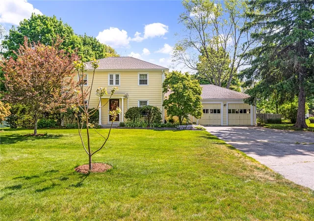 Homes for sale in Barrington, RI | 56 Middle Hwy, Barrington, RI 02806 | MLS# 1415333