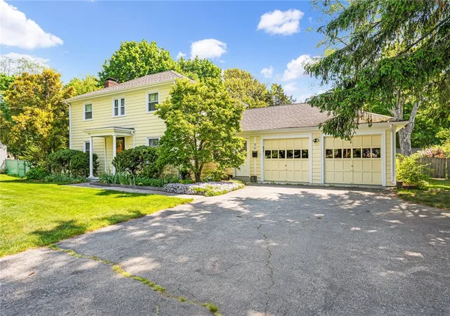 Homes for sale in Barrington, RI | 56 Middle Hwy, Barrington, RI 02806 | MLS# 1415333
