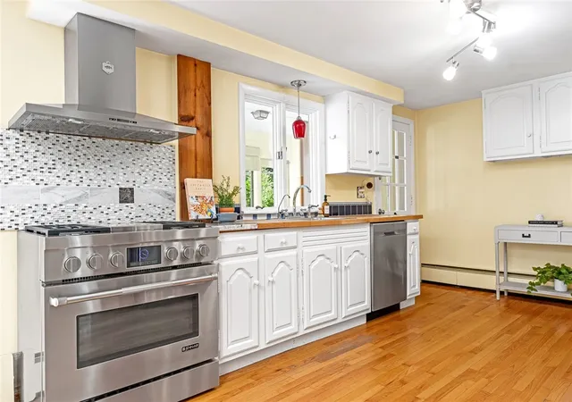Homes for sale in Barrington, RI | 56 Middle Hwy, Barrington, RI 02806 | MLS# 1415333