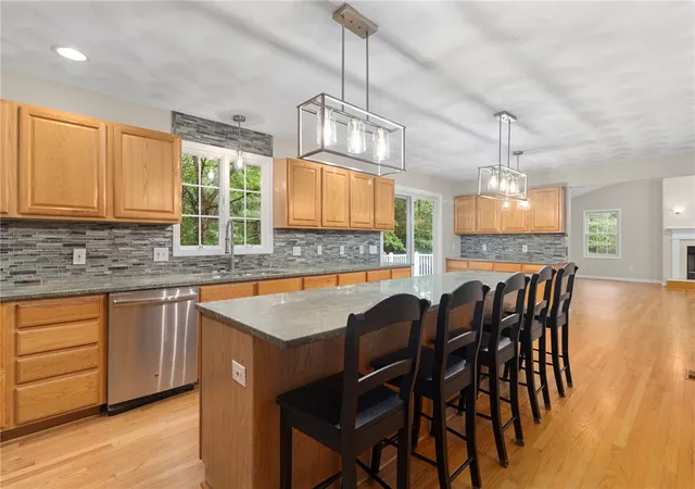 Homes for sale in South Kingstown, RI | 61 Moraine Ct, South Kingstown, RI 02879 | MLS# 1415800