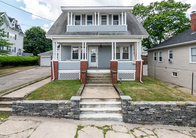 Homes for sale in Cranston, RI | 255 Farmington Ave, Cranston, RI 02920 | MLS# 1415792