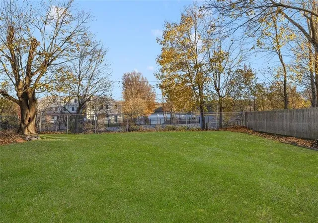 Homes for sale in East Greenwich, RI | 208 Marlborough St #4, East Greenwich, RI 02818 | MLS# 1415828