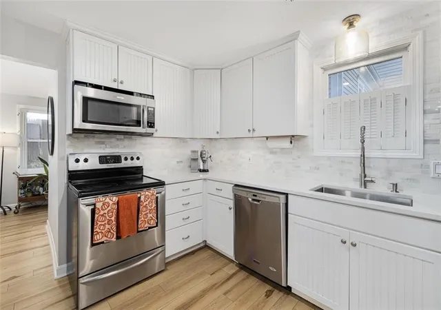 Homes for sale in East Greenwich, RI | 208 Marlborough St #4, East Greenwich, RI 02818 | MLS# 1415828