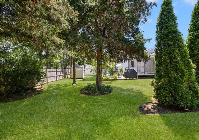 Homes for sale in South Kingstown, RI | 121 Balsam Rd, South Kingstown, RI 02879 | MLS# 1415847