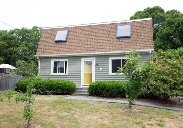 Homes for sale in Westerly, RI | 23 Saundra Dr, Westerly, RI 02891 | MLS# 1415519