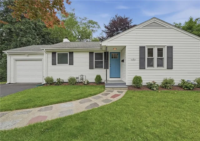 Homes for sale in East Providence, RI | 76 Beverly Rd, East Providence, RI 02915 | MLS# 1415869