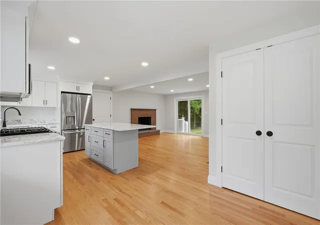 Homes for sale in East Providence, RI | 76 Beverly Rd, East Providence, RI 02915 | MLS# 1415869