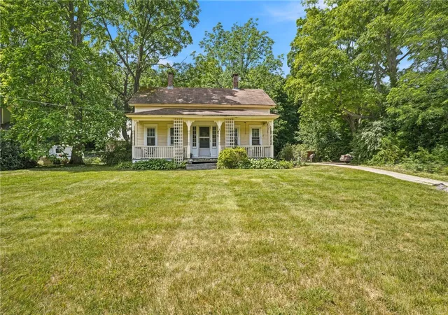 Homes for sale in Cumberland, RI | 362 Abbott Run Valley Rd, Cumberland, RI 02864 | MLS# 1415866