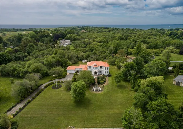 Photo 2 of Single family home for sale at 10 Ridge Rd, Newport, RI 02840 | MLS# 1415572 | Listing updated on 2026-07-18