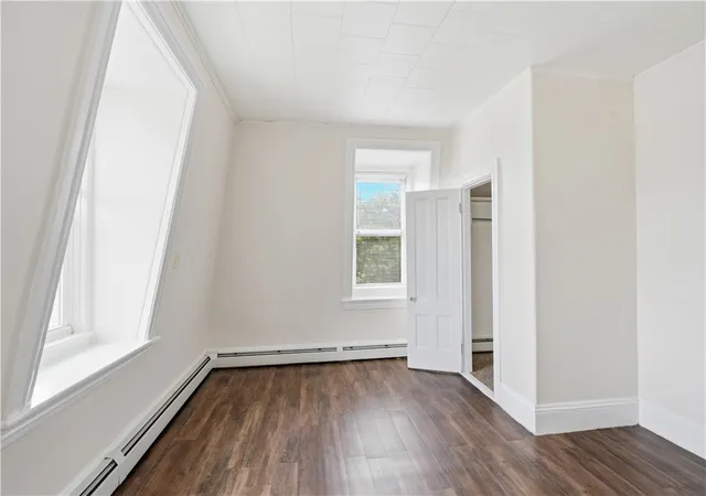 Homes for sale in Lincoln, RI | 68 Winter St, Lincoln, RI 02838 | MLS# 1415803