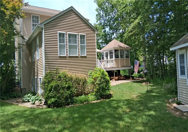 Homes for sale in South Kingstown, RI | 104 Peaked Rock Rd, South Kingstown, RI 02879 | MLS# 1415920
