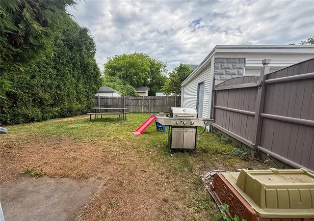 4th image of 65 Bellingham St, Woonsocket, RI 02895 | MLS# 1415929