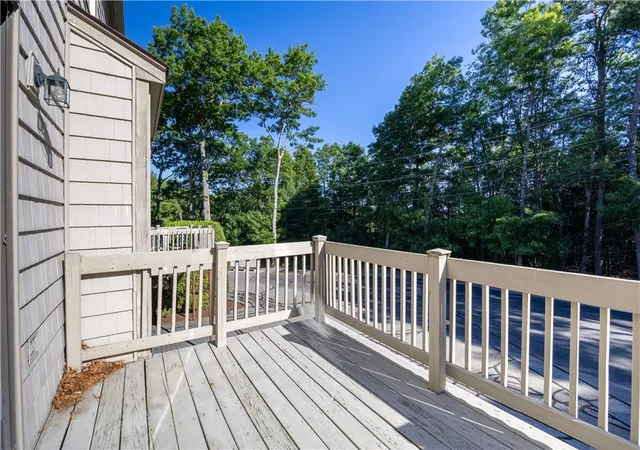 Homes for sale in Smithfield, RI | 1902 Pinewood Dr, Smithfield, RI 02917 | MLS# 1415950
