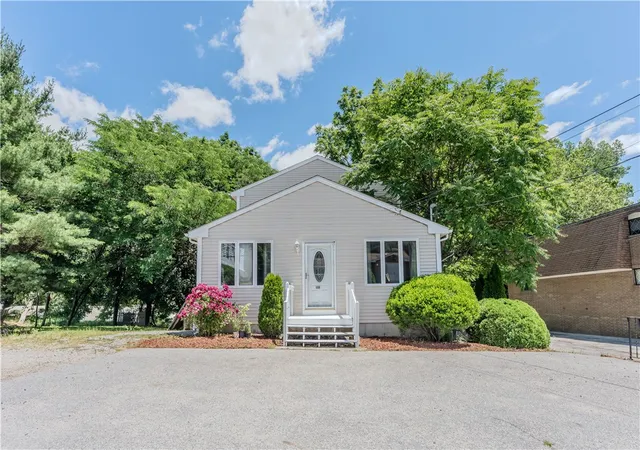 2nd image of 1015 Atwood Ave, Johnston, RI 02919 | MLS# 1415961