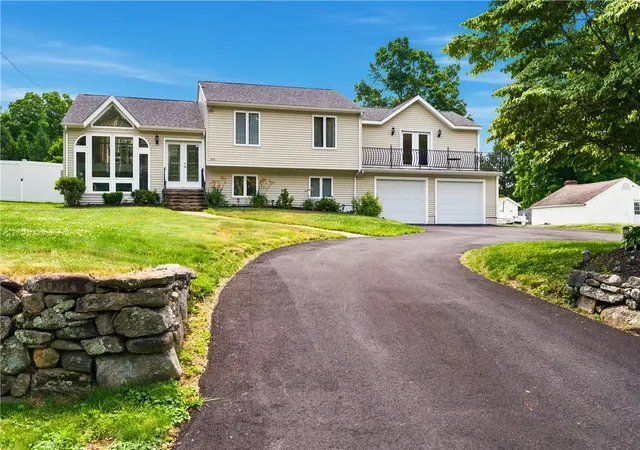 Homes for sale in Glocester, RI | 294 Saw Mill Rd, Glocester, RI 02857 | MLS# 1415968