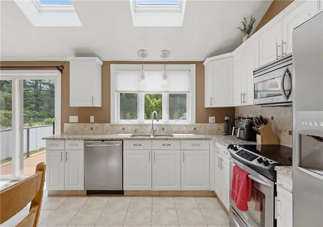 Homes for sale in Glocester, RI | 294 Saw Mill Rd, Glocester, RI 02857 | MLS# 1415968