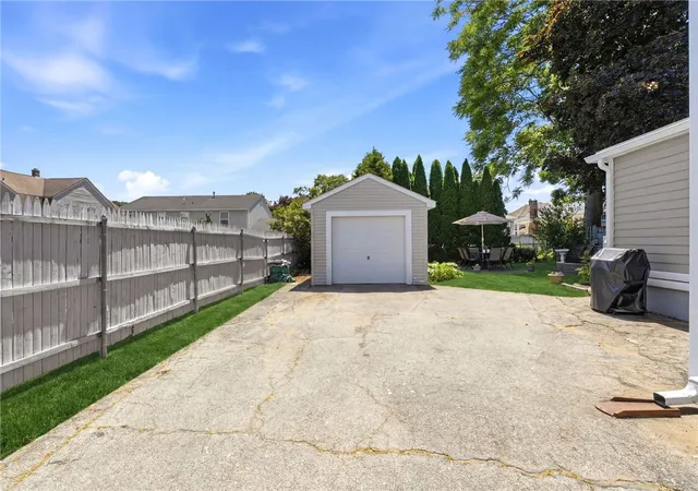 Homes for sale in Pawtucket, RI | 94 Francis Ave, Pawtucket, RI 02860 | MLS# 1415829