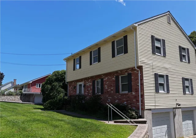 Photo 1 of Single family home for sale at 8 Pequot Ave, Westerly, RI 02891 | MLS# 1415908 | Listing updated on 2026-10-06