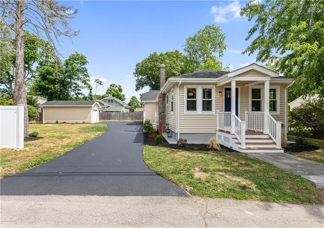 Homes for sale in Barrington, RI | 210 Promenade St, Barrington, RI 02806 | MLS# 1415944