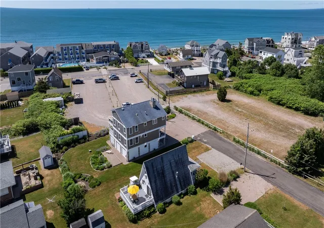 Homes for sale in Westerly, RI | 11 Collins Ave, Westerly, RI 02891 | MLS# 1415374
