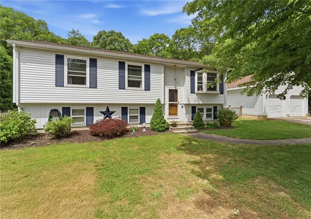 Homes for sale in Westerly, RI | 8 Sparrow Dr, Westerly, RI 02891 | MLS# 1415986