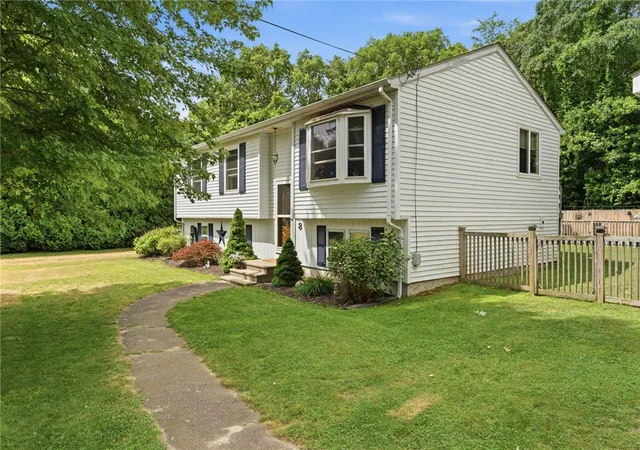 Homes for sale in Westerly, RI | 8 Sparrow Dr, Westerly, RI 02891 | MLS# 1415986