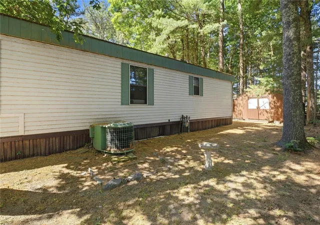 Homes for sale in Coventry, RI | 28 Leisure Wy, Coventry, RI 02816 | MLS# 1415534