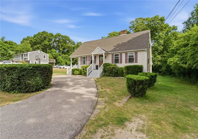 Homes for sale in Westerly, RI | 14 Branberry Dr, Westerly, RI 02891 | MLS# 1416008