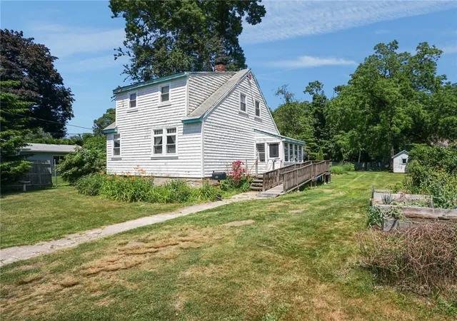 Homes for sale in Cranston, RI | 32 Hoffman Ave, Cranston, RI 02920 | MLS# 1415987