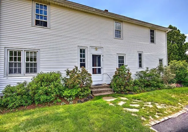 2nd image of 32 Paddy Hill Rd Rd, South Kingstown, RI 02879 | MLS# 1413453