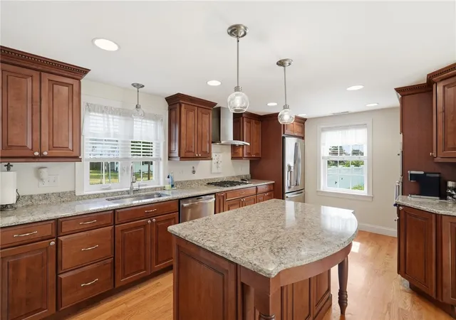 Homes for sale in East Providence, RI | 336 Dover Ave, East Providence, RI 02914 | MLS# 1415979