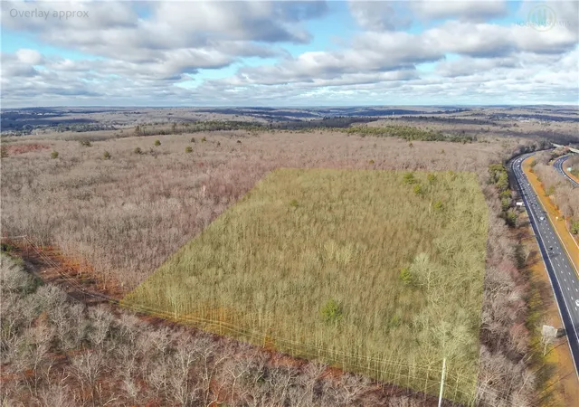 Homes for sale in Smithfield, RI | 95 Wolf Hill Rd, Smithfield, RI 02917 | MLS# 1416035