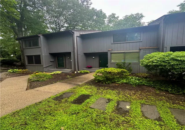 Homes for sale in Lincoln, RI | 5 Wake Robin Rd #802, Lincoln, RI 02865 | MLS# 1415749